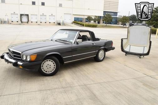 1988 Mercedes-Benz 560SL 
