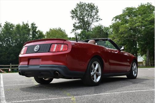 2011 Ford Mustang GT Premium