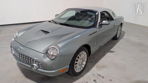 Green 2004 Ford Thunderbird Base