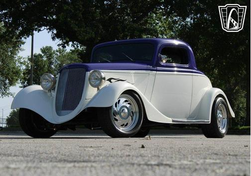 1934 Ford Custom Base