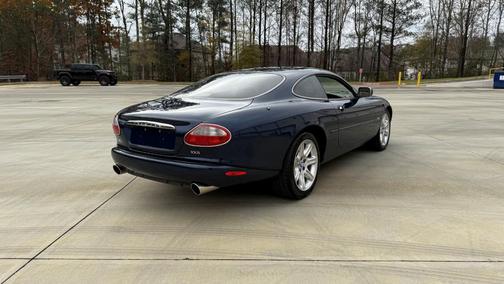 2000 Jaguar XK8