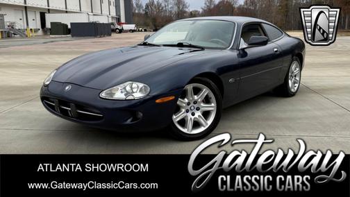 2000 Jaguar XK8