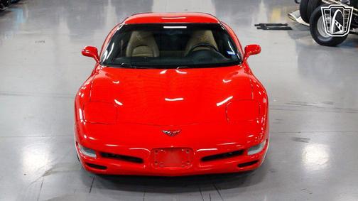 2004 Chevrolet Corvette Base
