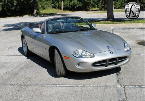 1999 Jaguar XK8 