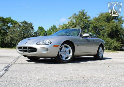 1999 Jaguar XK8 