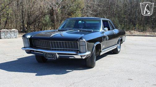 1965 Buick Riviera 