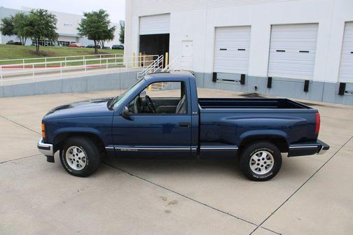 blue 1995 GMC Sierra 1500 Base