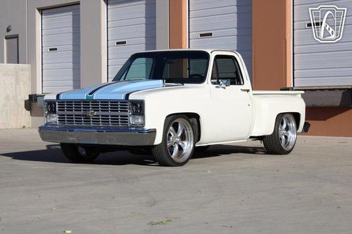 White 1983 Chevrolet Pickup Truck Base