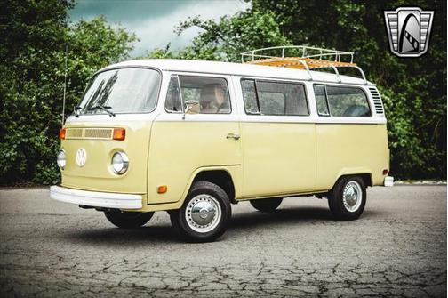 1975 Volkswagen Type 2 Transporter