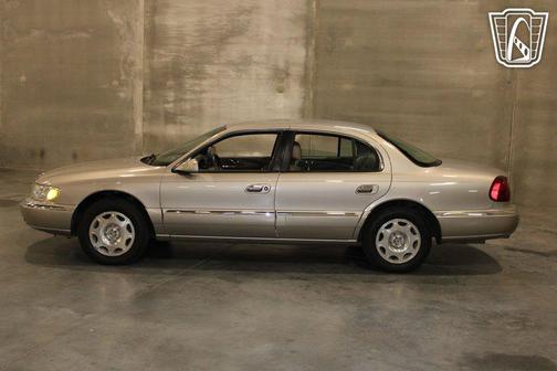 1999 Lincoln Continental 
