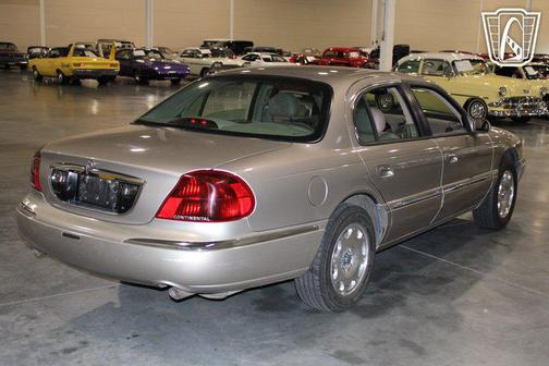 1999 Lincoln Continental 