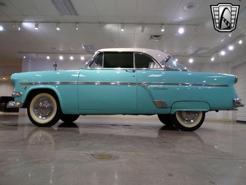 1954 Ford Victoria