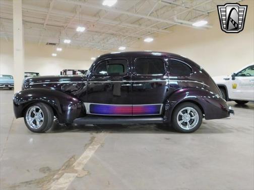 1940 Ford Deluxe Base