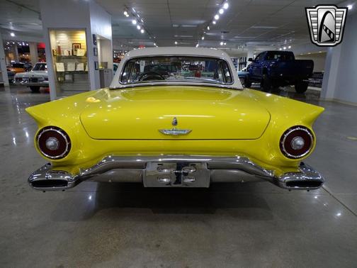1957 Ford Thunderbird Base