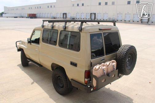 1994 Toyota Land Cruiser Base