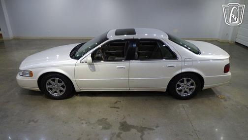 WHITE 2000 Cadillac Seville Base