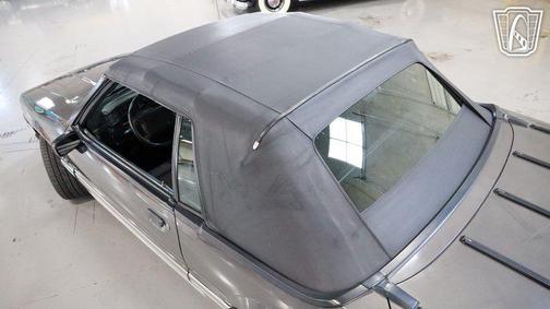 Grey 1990 Ford Mustang GT