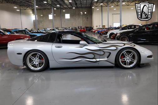 2001 Chevrolet Corvette Base
