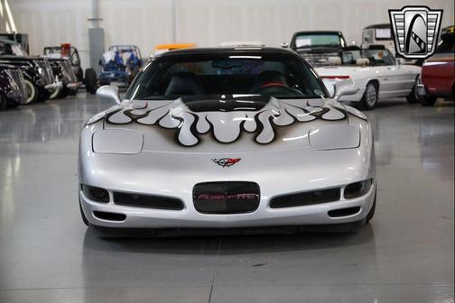 2001 Chevrolet Corvette Base