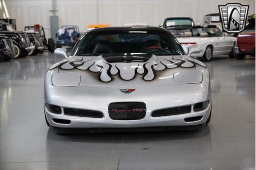 2001 Chevrolet Corvette Base