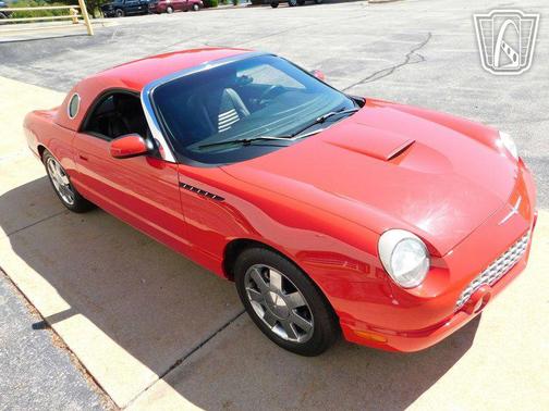 2002 Ford Thunderbird Base