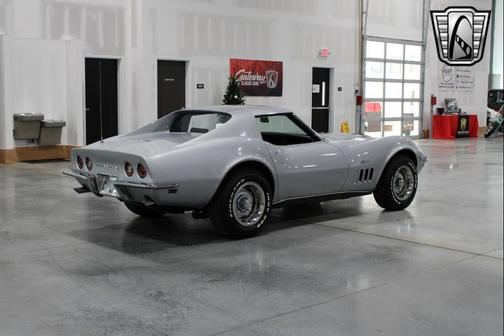 1969 Chevrolet Corvette Base