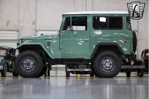 1974 Toyota Land Cruiser Base
