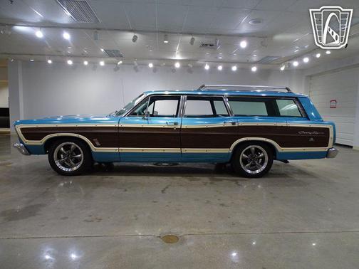 1967 Ford Country Squire 