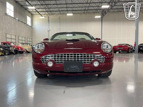 2004 Ford Thunderbird Base