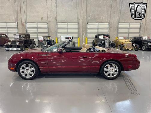 2004 Ford Thunderbird Base