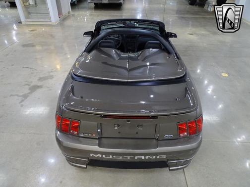 2002 Ford Mustang Base