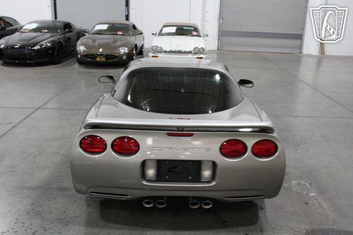 2001 Chevrolet Corvette Base