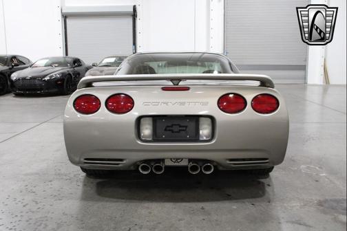 2001 Chevrolet Corvette Base