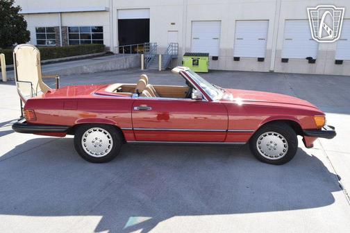 1988 Mercedes-Benz 560SL 