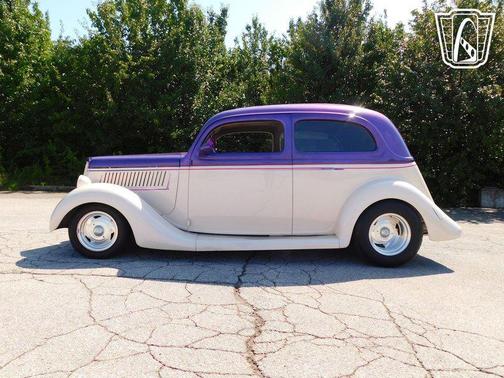 Purple/Cream 1935 Ford Tudor