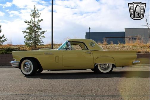 1957 Ford Thunderbird Base