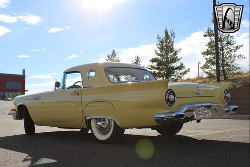 1957 Ford Thunderbird Base