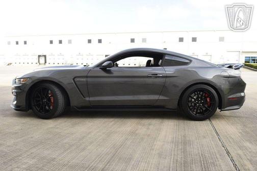 2020 Ford Shelby GT350 Base