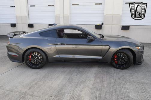 2020 Ford Shelby GT350 Base