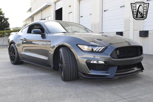 2020 Ford Shelby GT350 Base