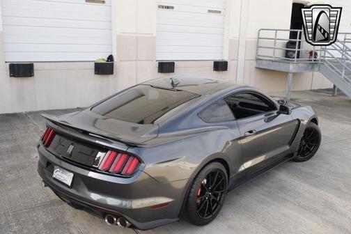 2020 Ford Shelby GT350 Base