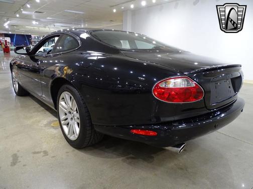 2003 Jaguar XKR Base