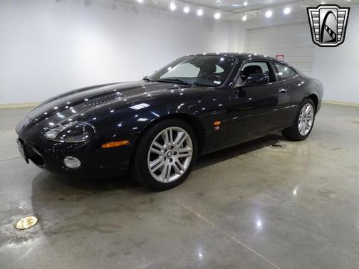 2003 Jaguar XKR Base