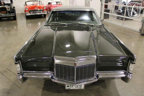 1969 Lincoln Mark III 