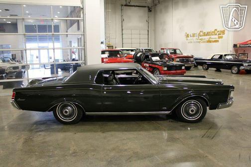 1969 Lincoln Mark III 