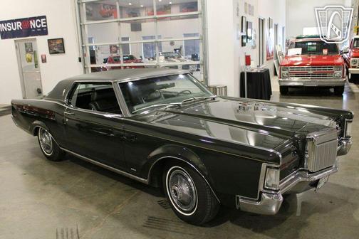 1969 Lincoln Mark III 