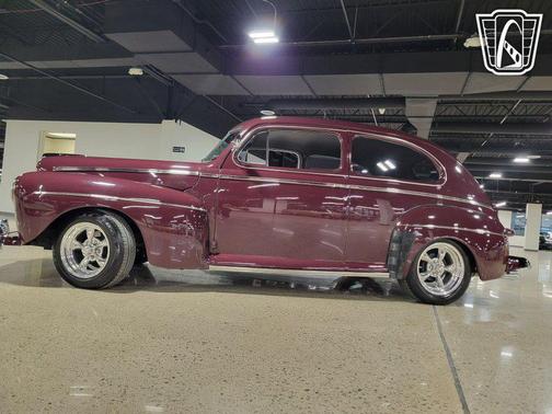 1946 Ford Deluxe Base