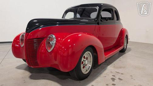 Red/Black 1939 Ford Custom Base