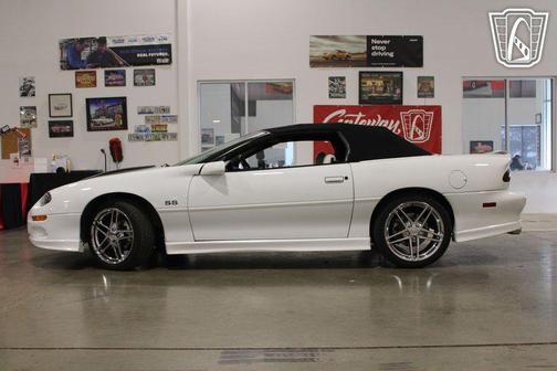 Arctic White 2001 Chevrolet Camaro Z28