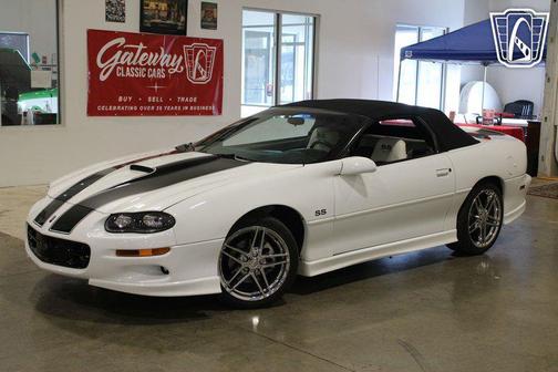 Arctic White 2001 Chevrolet Camaro Z28